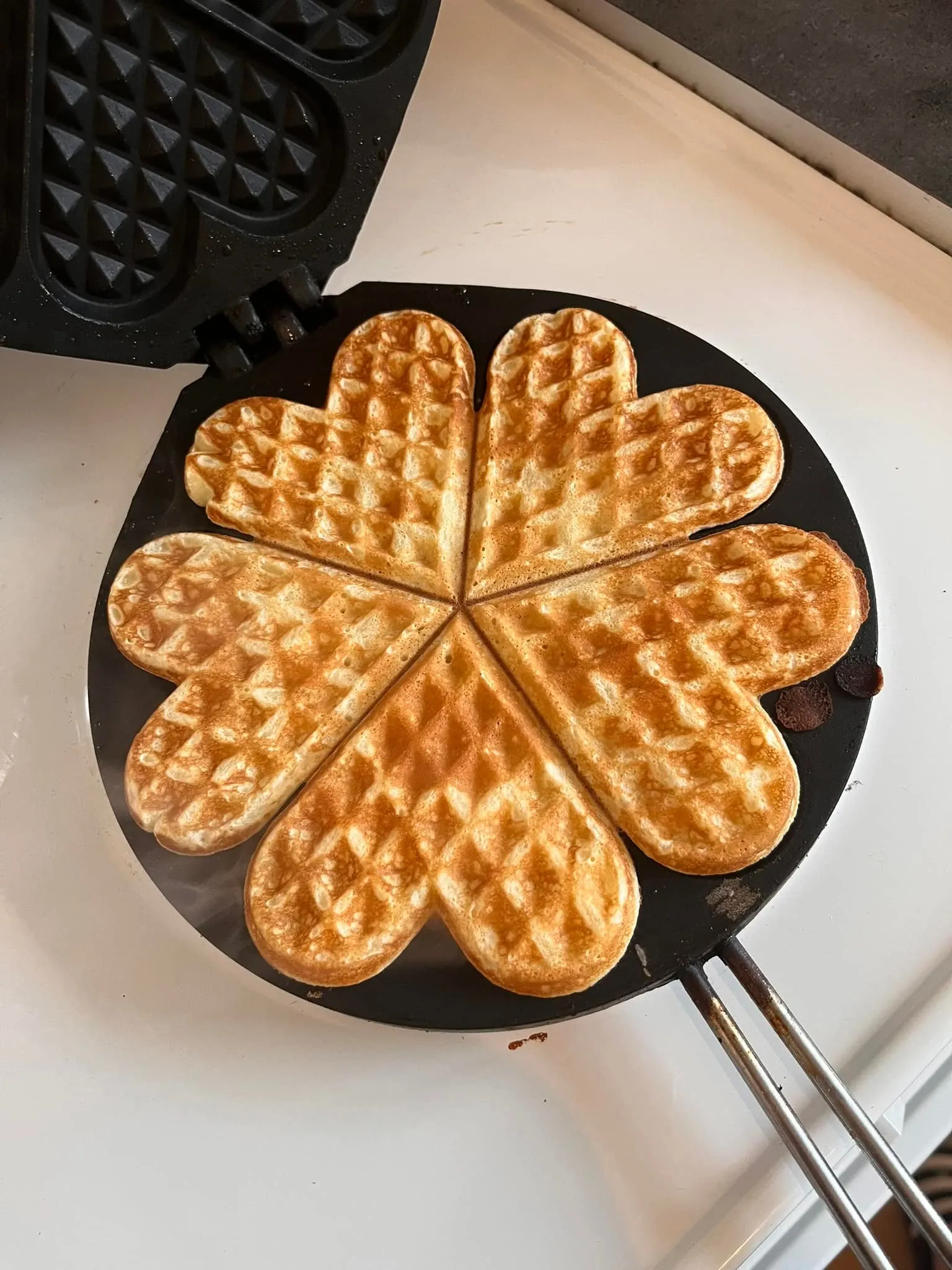 Skanūs Beatos širdelių - čirviniai blynai su varške ir kefyru