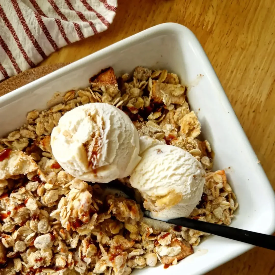 Avižinis trupiniuotis su obuoliais