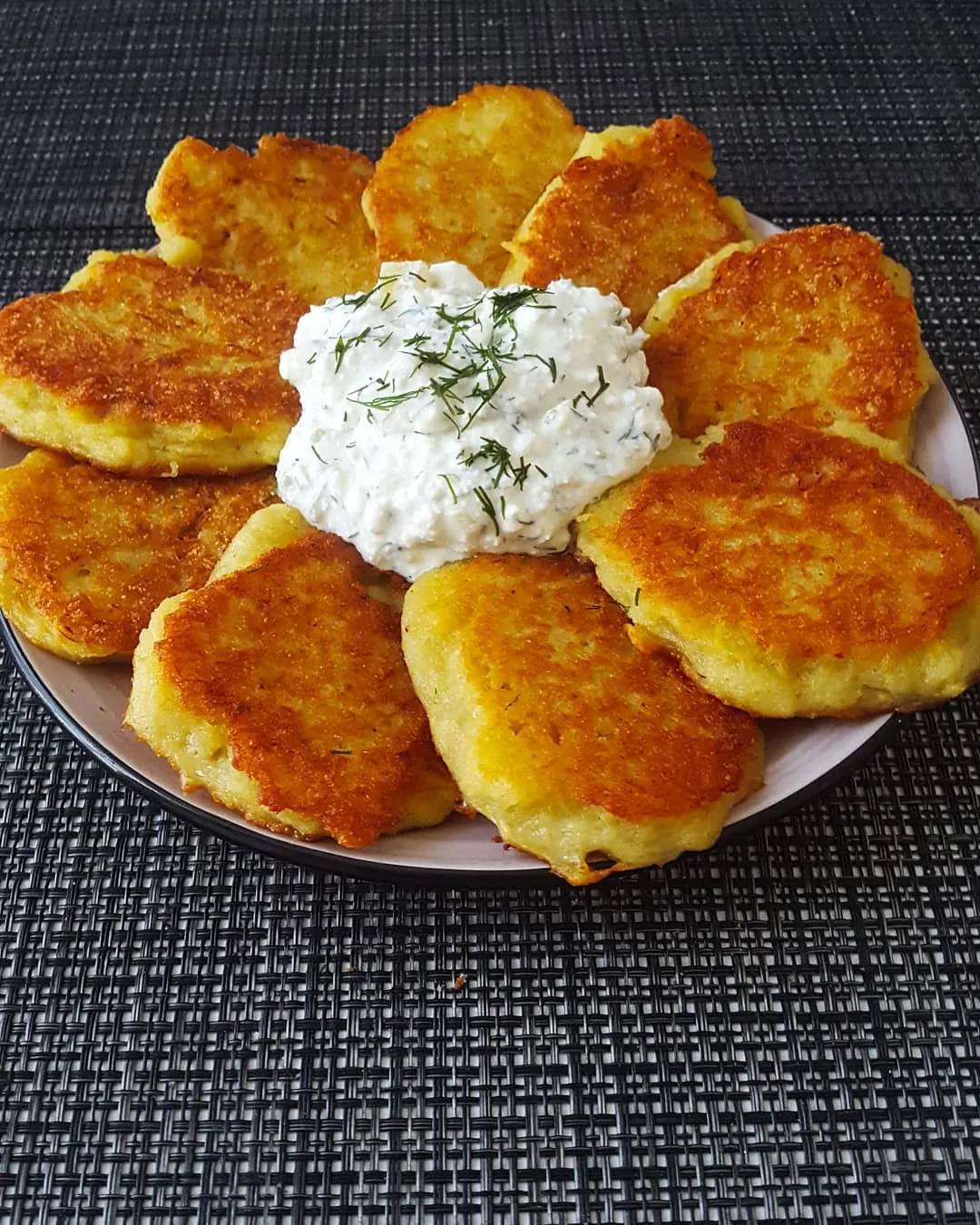 Bulviniai blynai iš šviežių bulvių