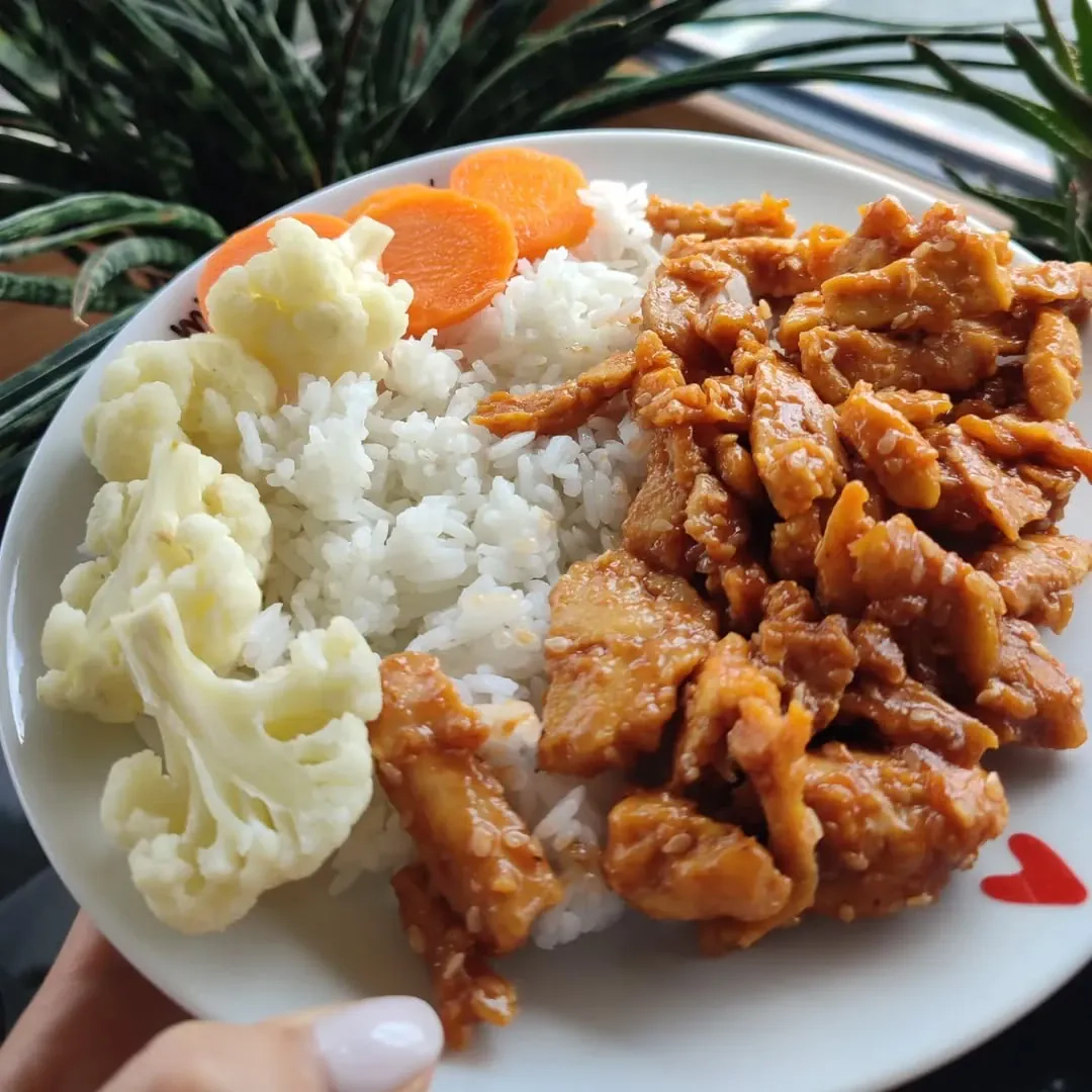 Vištiena laimo sultyse