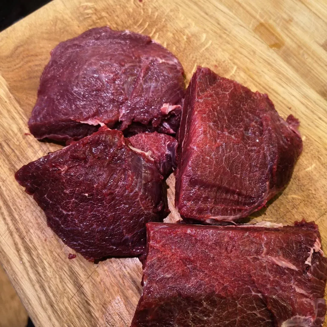 Jaučio žandai troškinti vyne