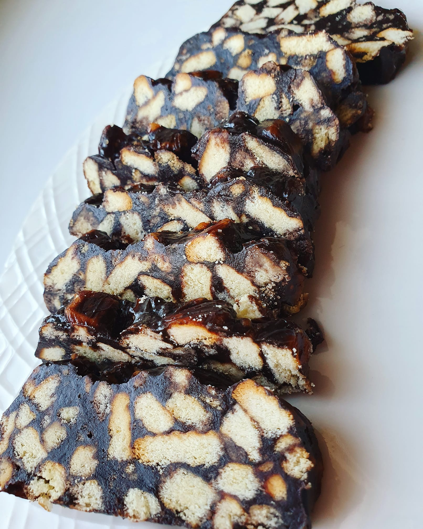 Beatos tinginys su kondensuotu pienu-image