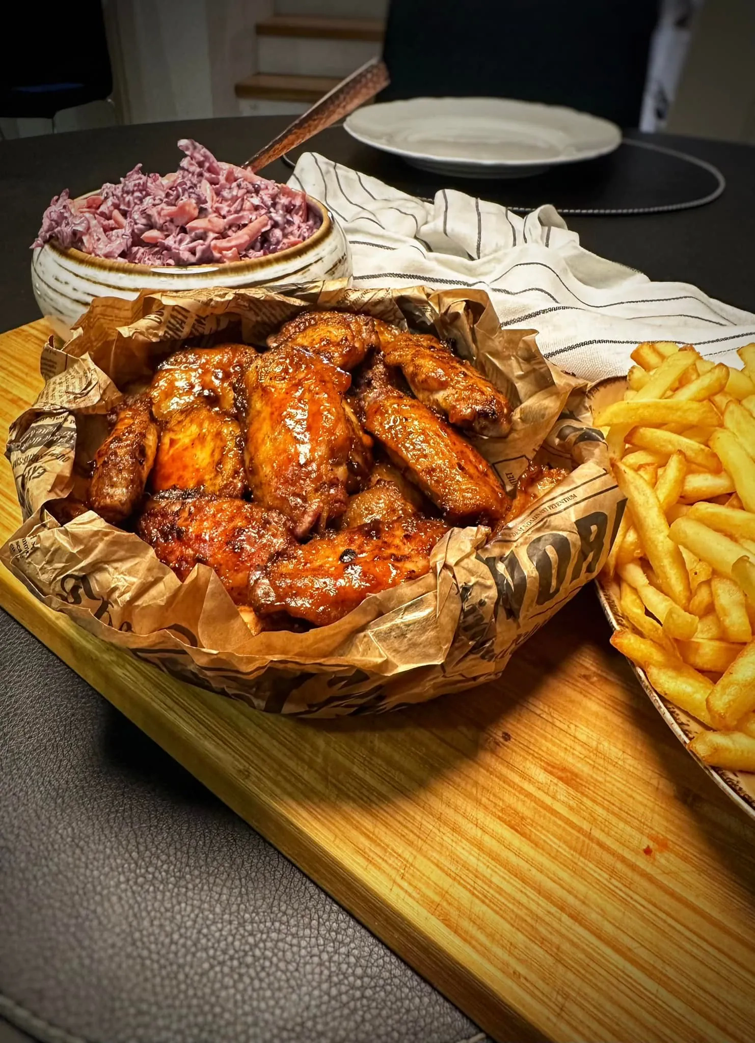 Vištienos sparneliai medaus-sojos padaže, kepti orkaitėje