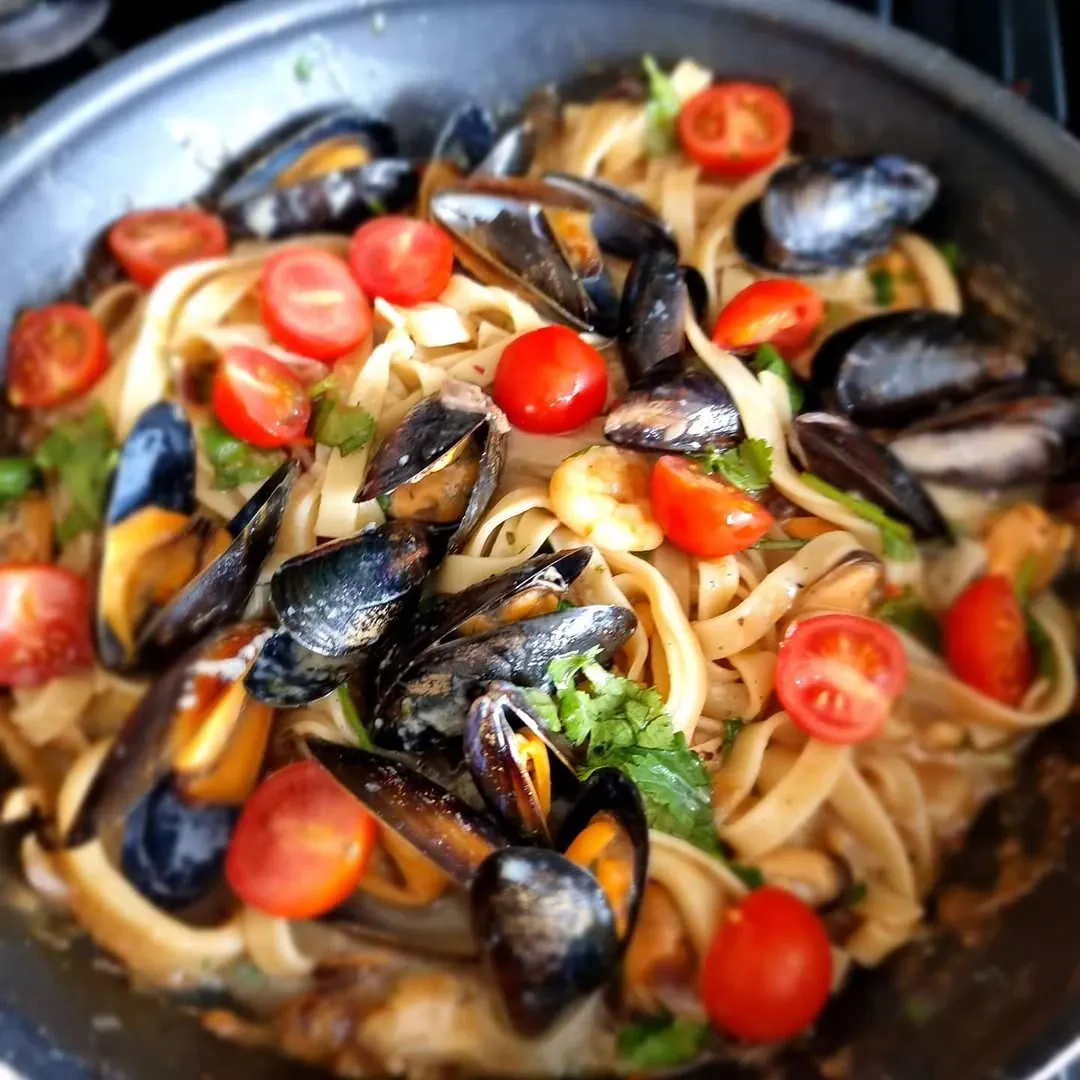 Tagliatelle makaronai su midijomis
