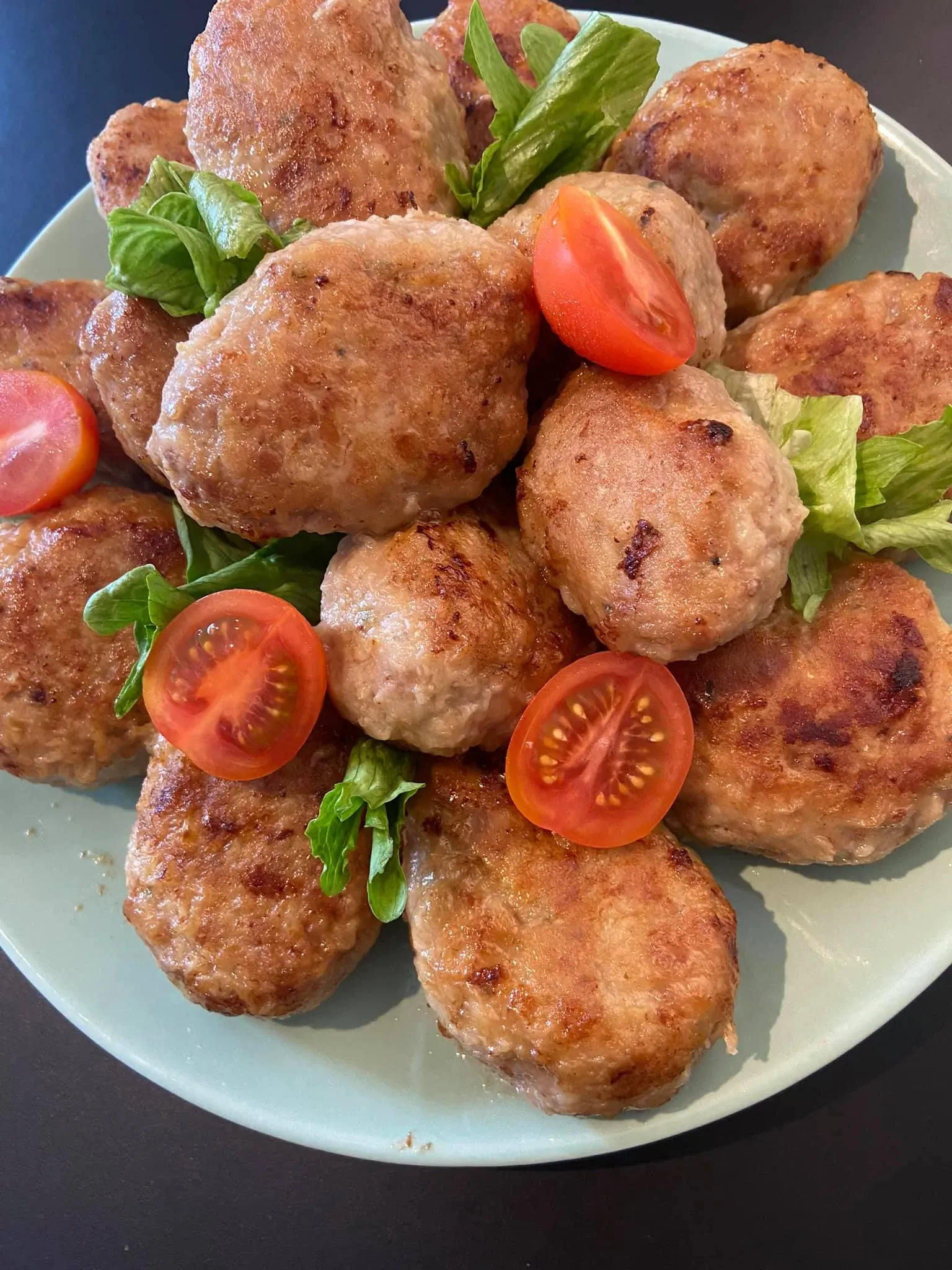 Kotletai su pievagrybiais ir sūriu