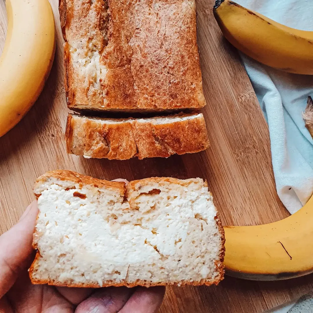 Bananų pyragas su maskarpone ir kondensuotu pienu