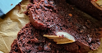 Kitoks šokoladinis bananų pyragas - su džiovintais bananais