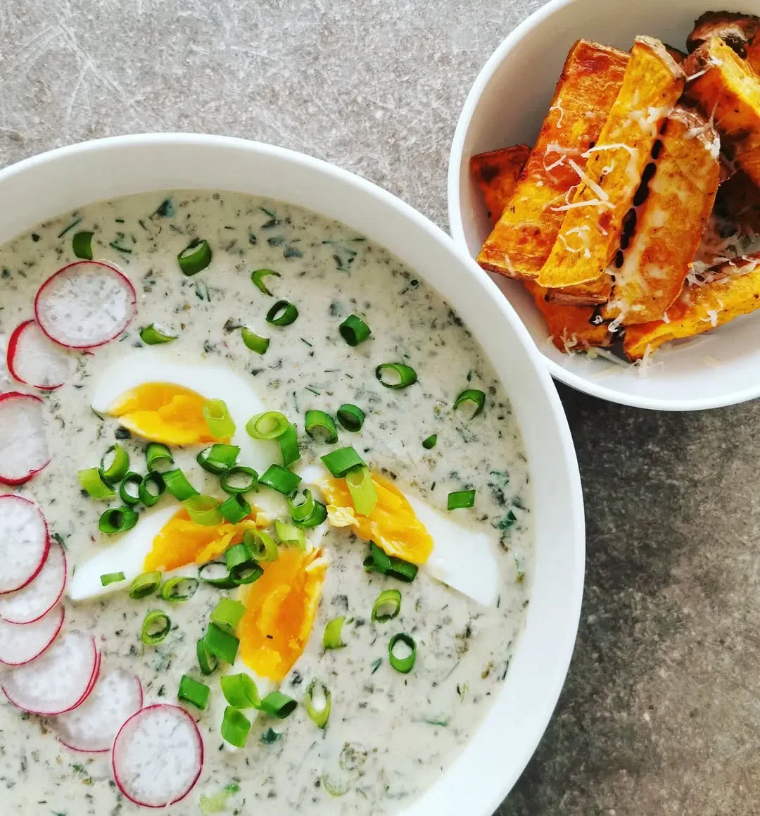 Rūgštynių ir ridikėlių šaltsriubė