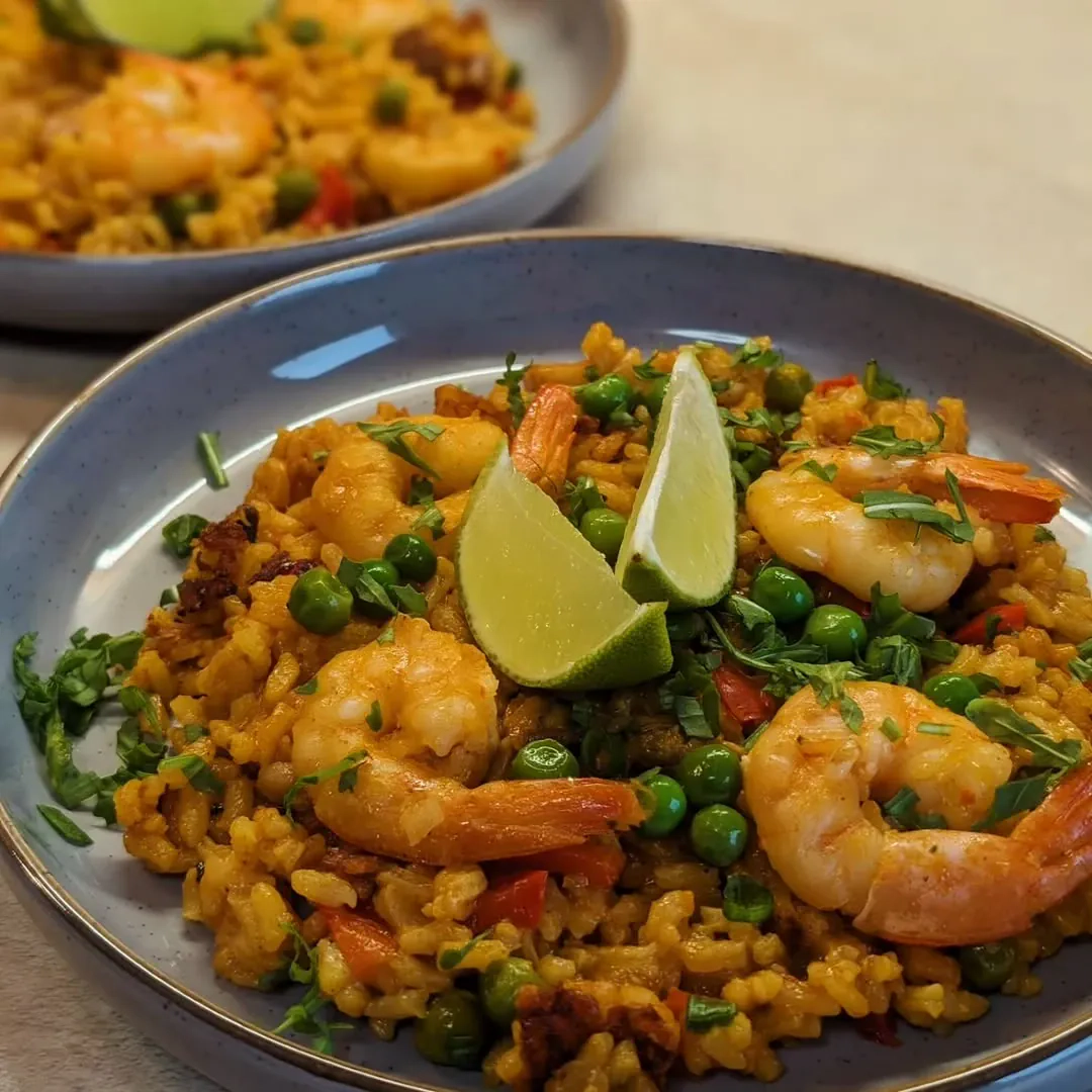 Paella - Paelija su jūros gėrybėmis ir vištiena