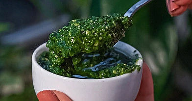 Naminis bazilikų pesto padažas
