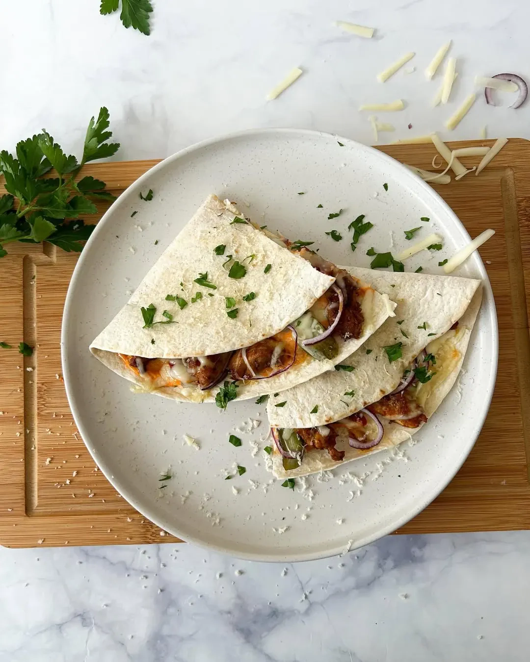 Tortilijos sumuštinis su vištiena ir chipotle padažu