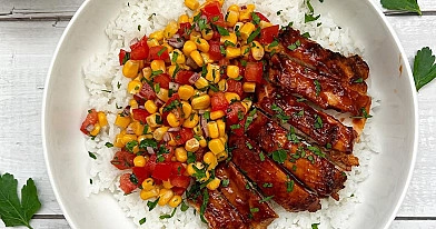 BBQ vištiena su kukurūzų salsa