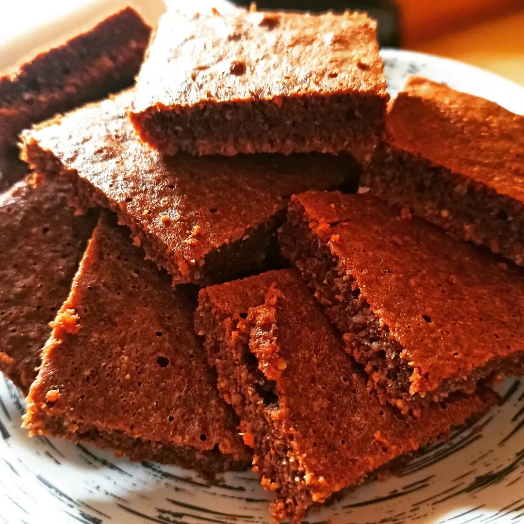 Šokoladinis pyragas be gliuteno ir be pieno produktų 🍫