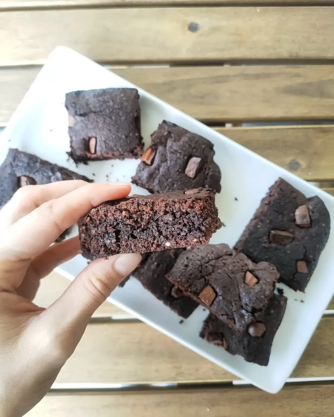 Šokoladinis pyragas su Nutella ir riešutais