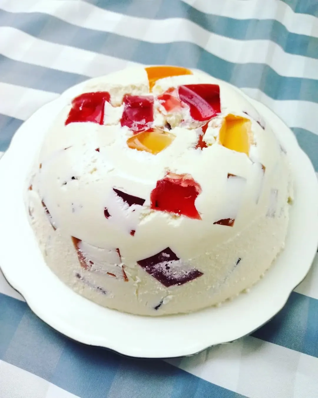 Paprastas ir greitas jogurtinis želė tortas