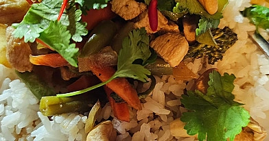 Chicken stir try - vištienos ir daržovių troškinys