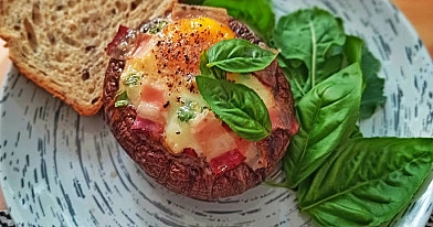 Įdaryti portobello grybai su šonine ir sūriu 🍳
