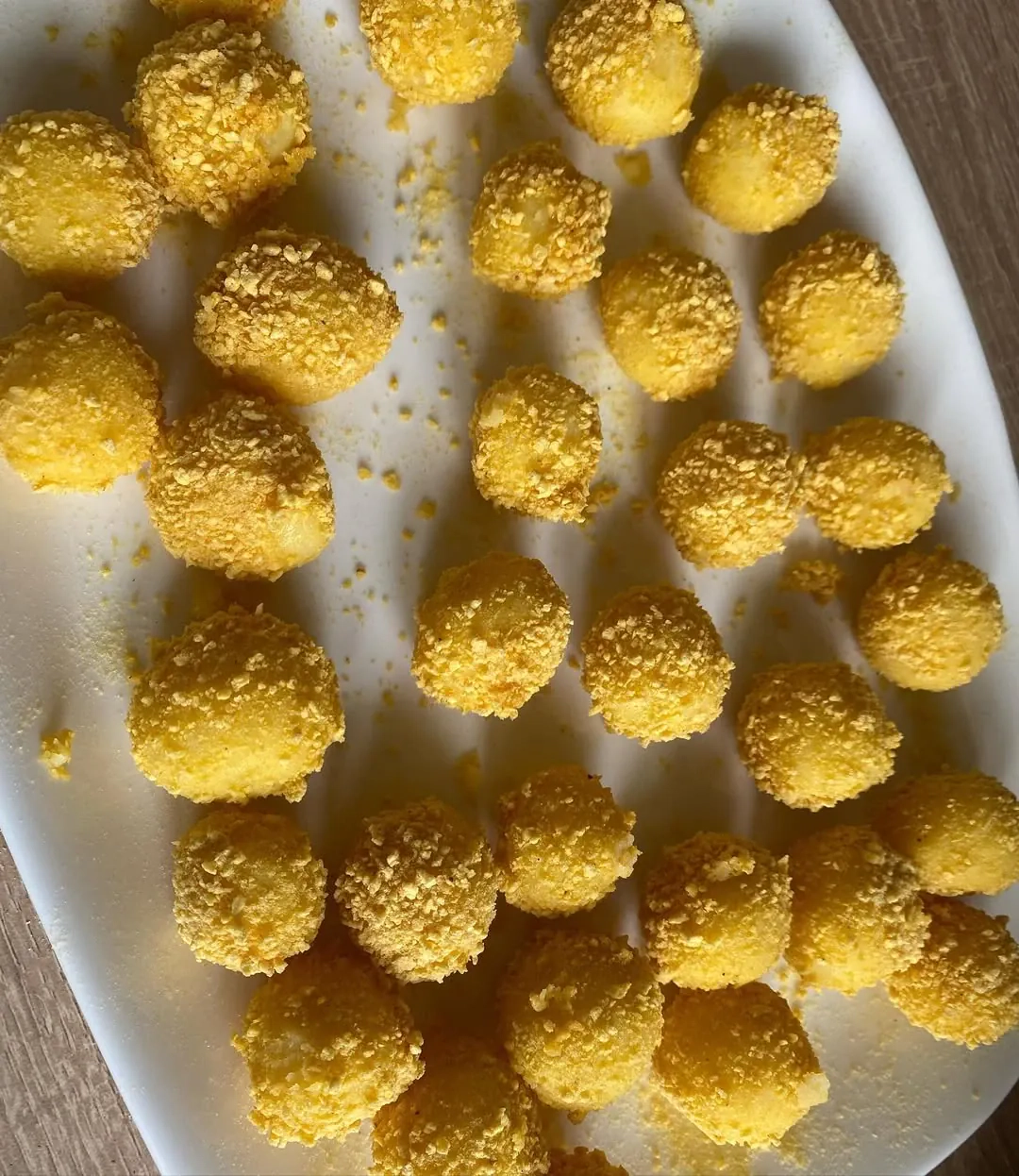 Bulvių kroketai kepti orkaitėje arba traškūs kamuoliukai džiūvėsėliuose