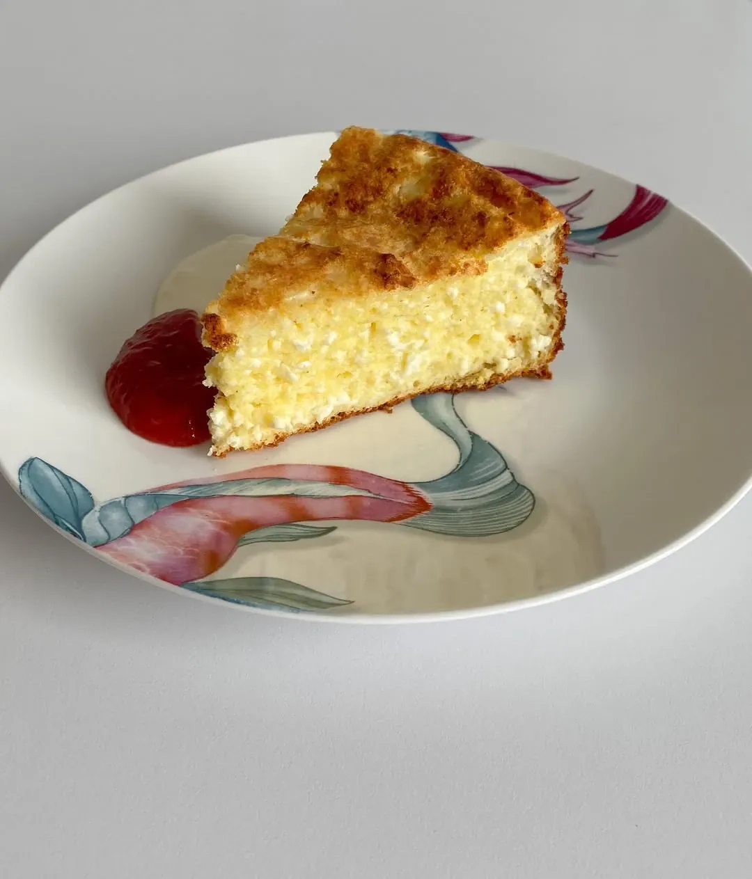 Lengvai ir greitai pagaminamas varškės pyragas