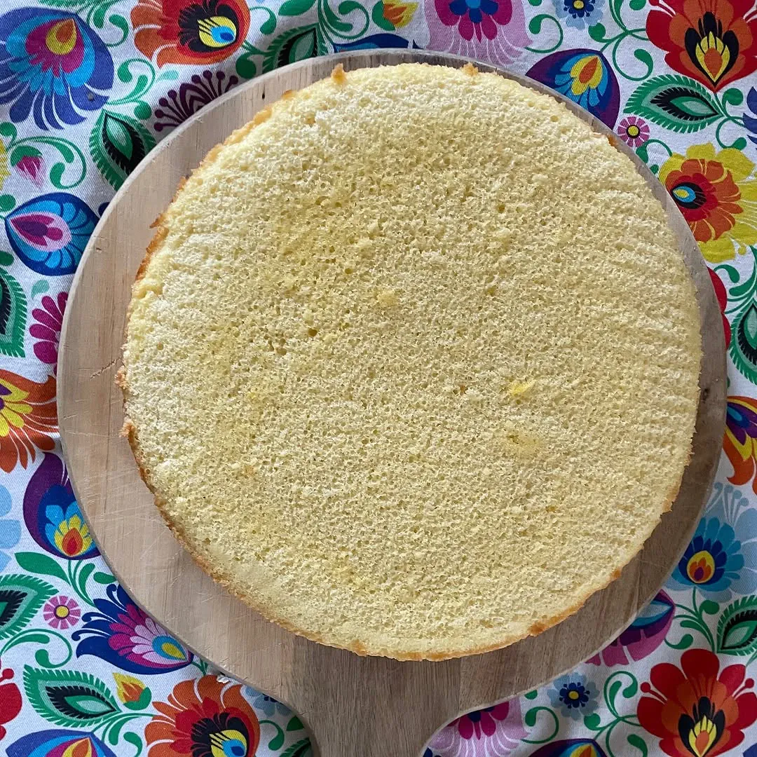 Paprastas biskvitas tortui