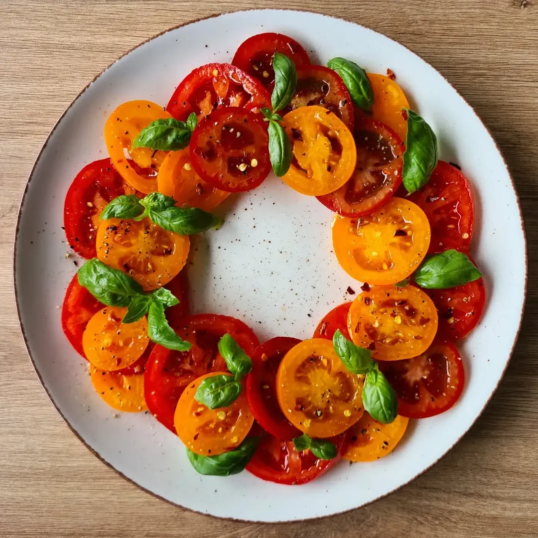 Pomidorai su mocarela - Caprese salotos