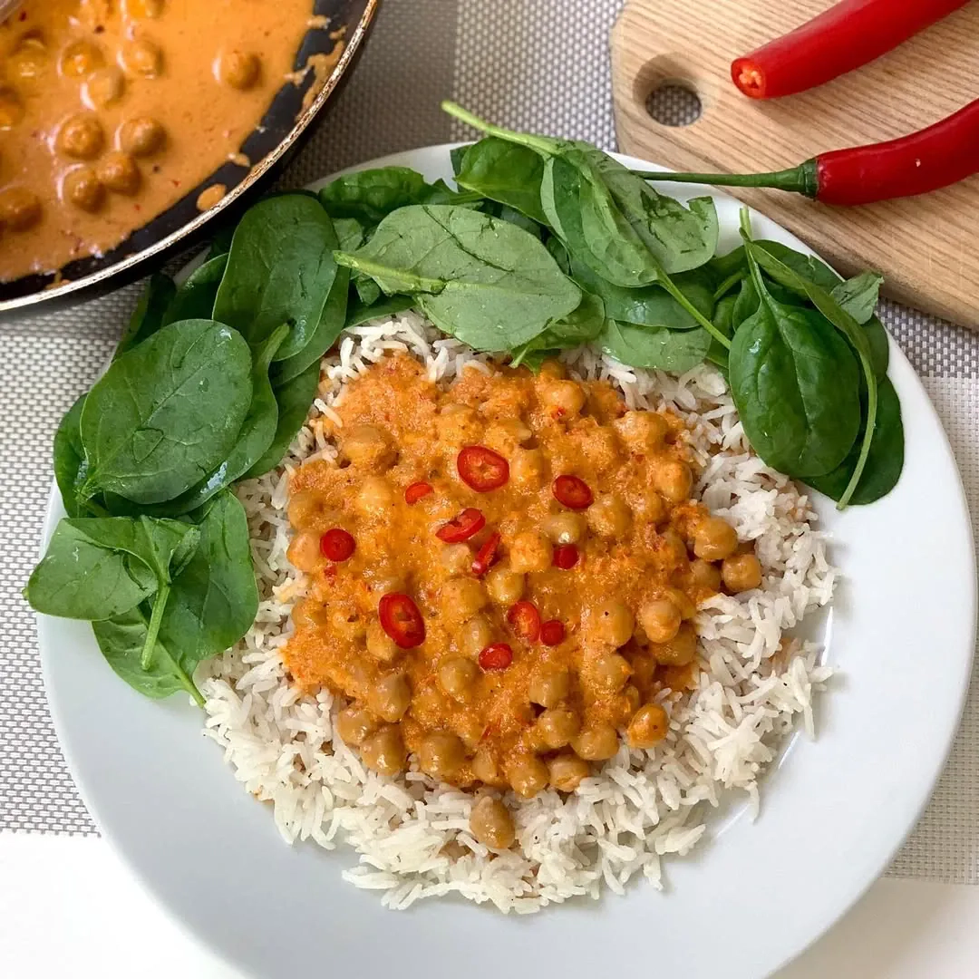 Avinžirniai paprikų padaže su kokosų pienu