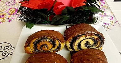 Bandelės su aguonomis ir šokolado glajumi 😋