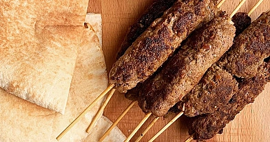 Jautienos ir kiaulienos kotletas orkaitėje tarsi liulia kebabas
