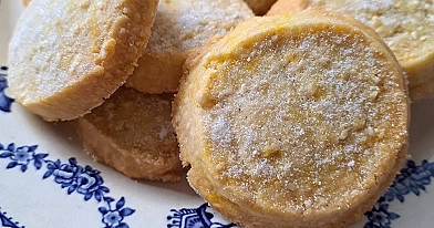 Trapūs sviestiniai sausainiai (shortbread)