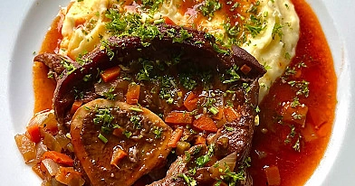 Veršienos troškinys "Osso buco"