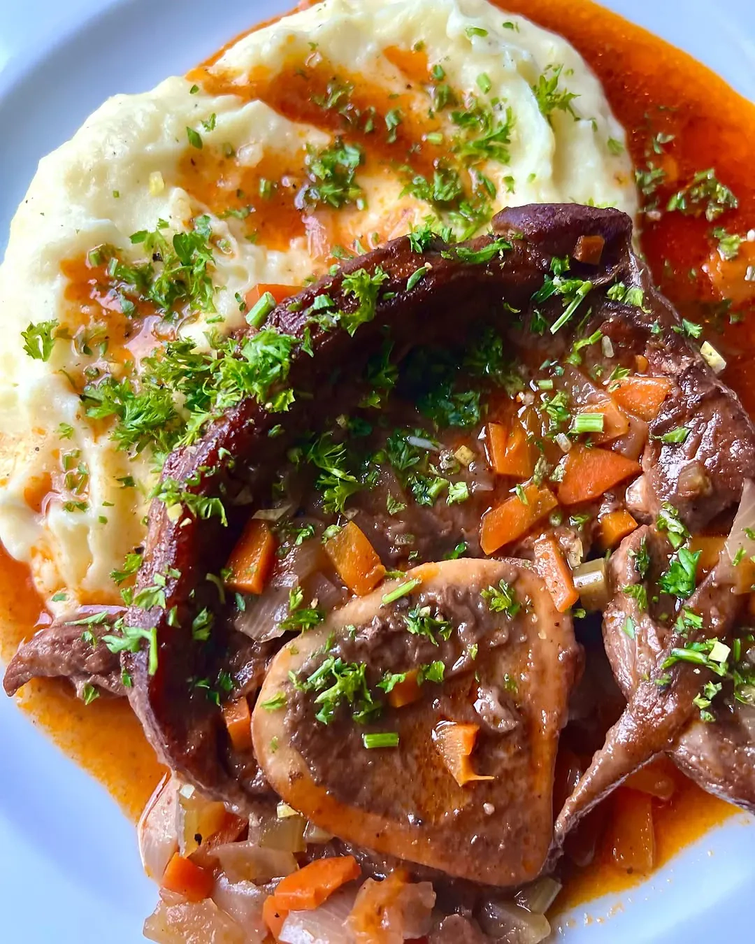 Veršienos troškinys "Osso buco"