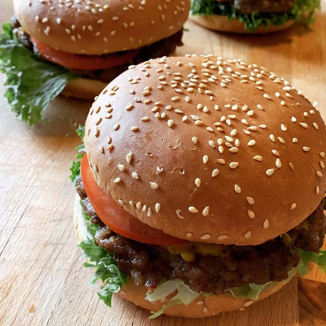 Burgeriai - klasikiniai mėsainiai (+ patarimai kaip padaryti kokybišką!)
