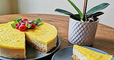 Gaivus mangų ir varškės tortas, be kaltės jausmo