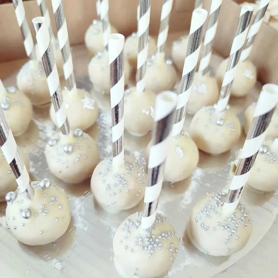 Kondensuoto pieno pop cake