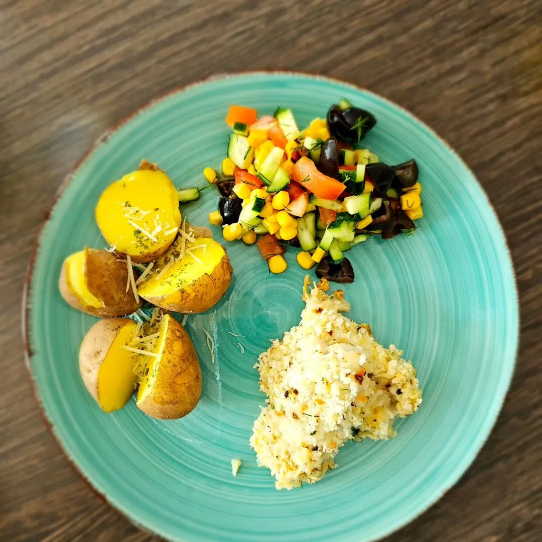 Paprasti naminiai žuvies piršteliai su džiūvėsėliais pagal Beatą