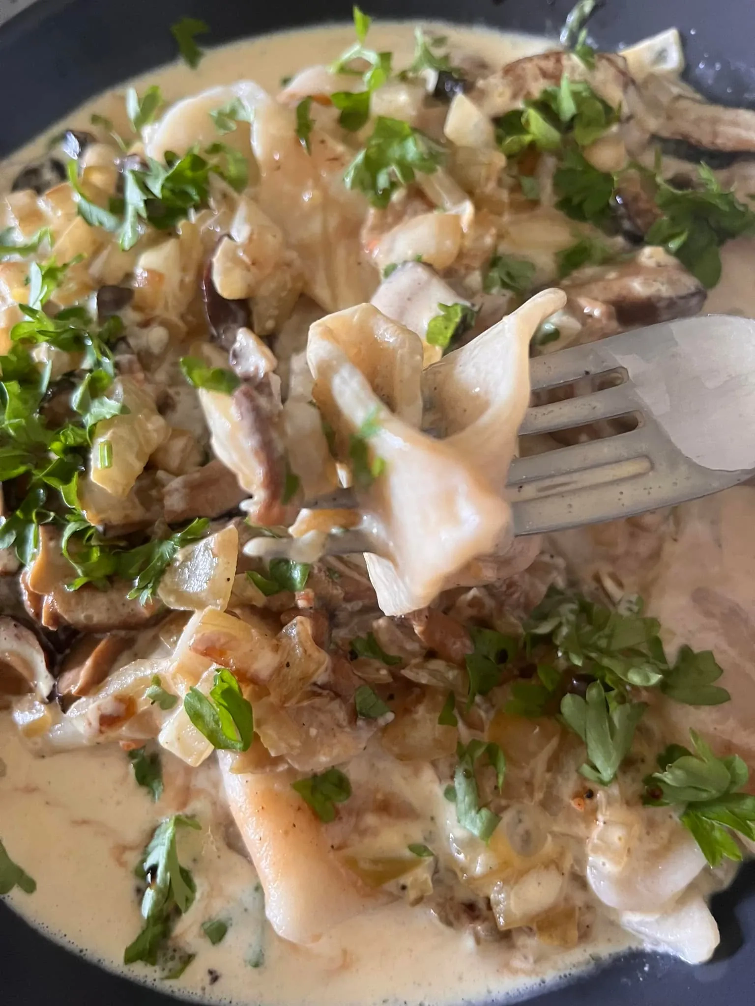 Lietuviški "makaronai" - skryliai su keptų baravykų padažu 🤩