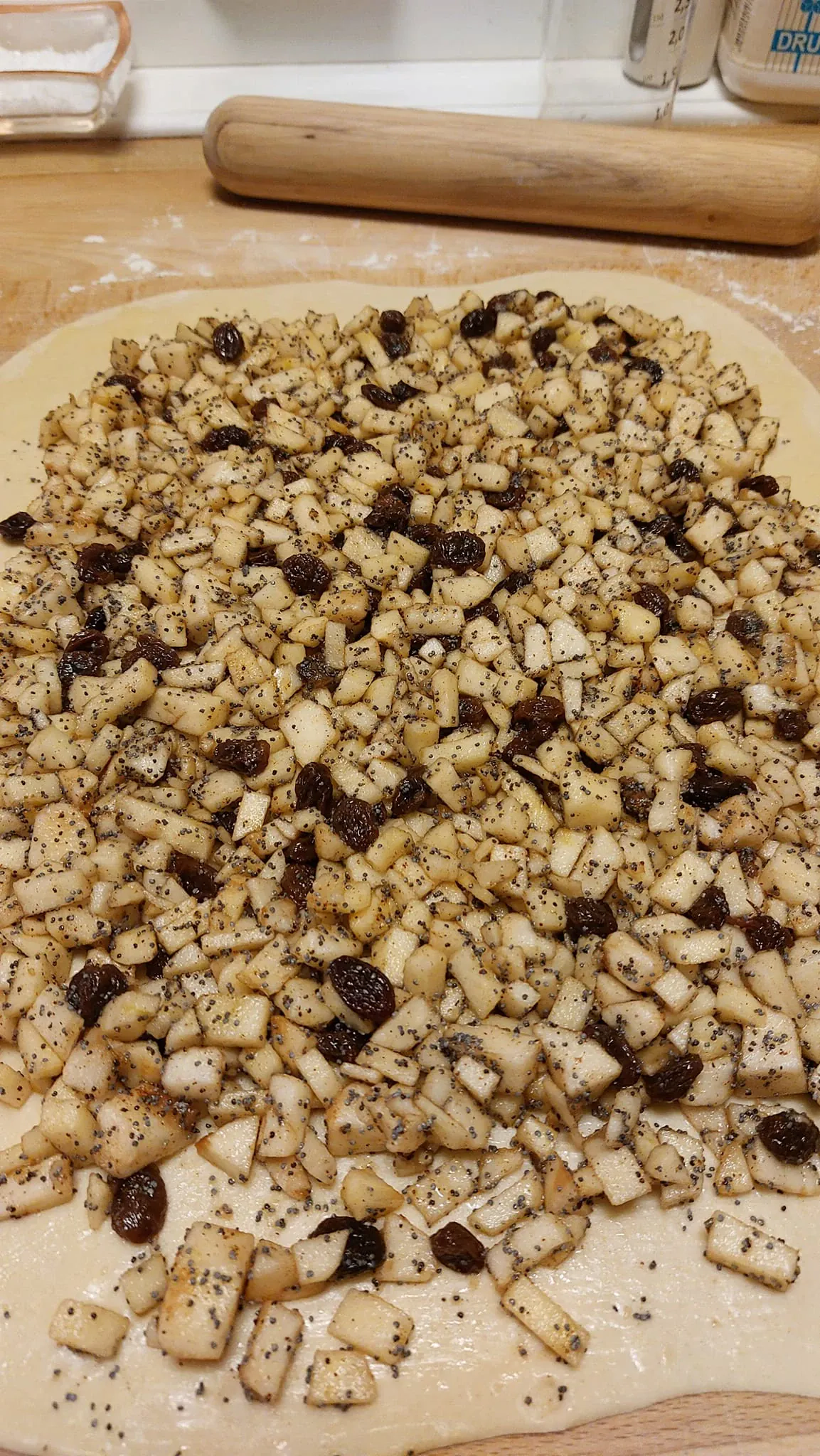 Obuolių štrudelis su razinomis