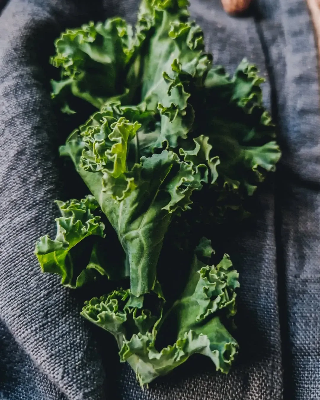 Paprasta lęšių sriuba su lapiniais kopūstais