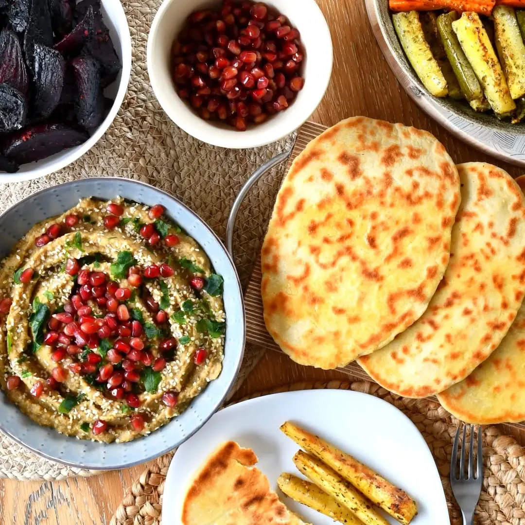 Baklažanų užtepėlė baba ganoush su tahini sezamų pasta