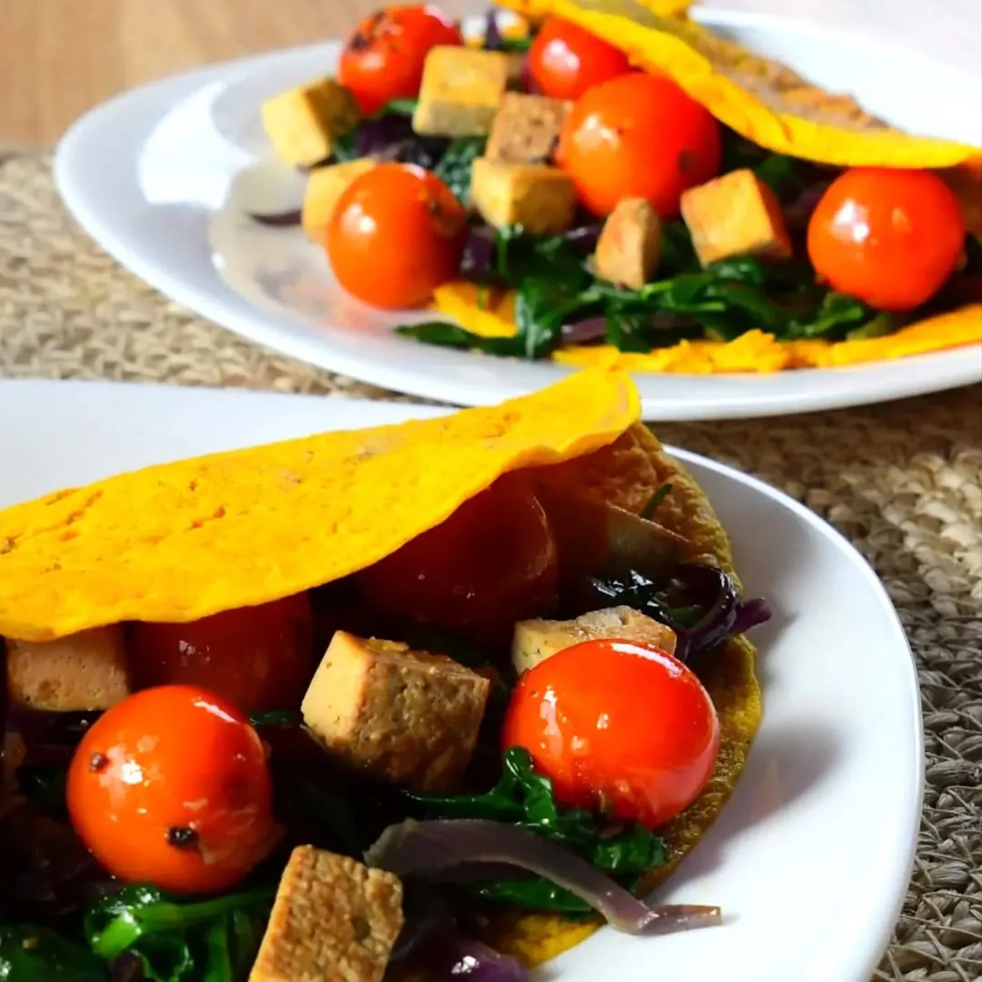 Ploni lietiniai blyneliai su pienu