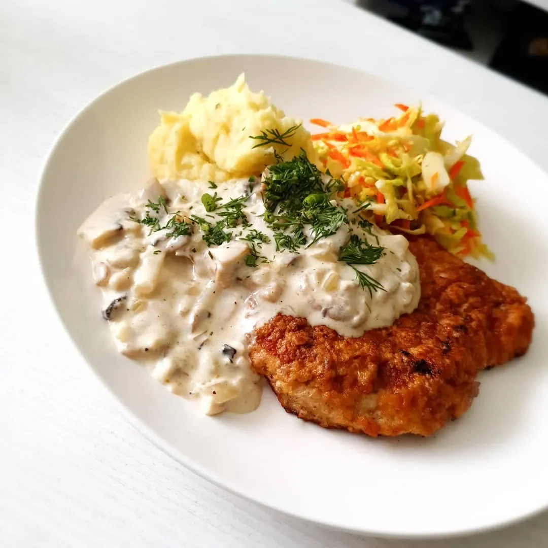 Natūralus kiaulienos nugarinės muštinis (sultingas karbonadas)