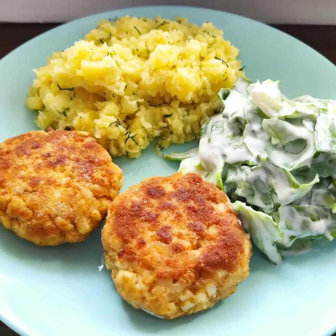 Kiaušinių kotletai su grietine