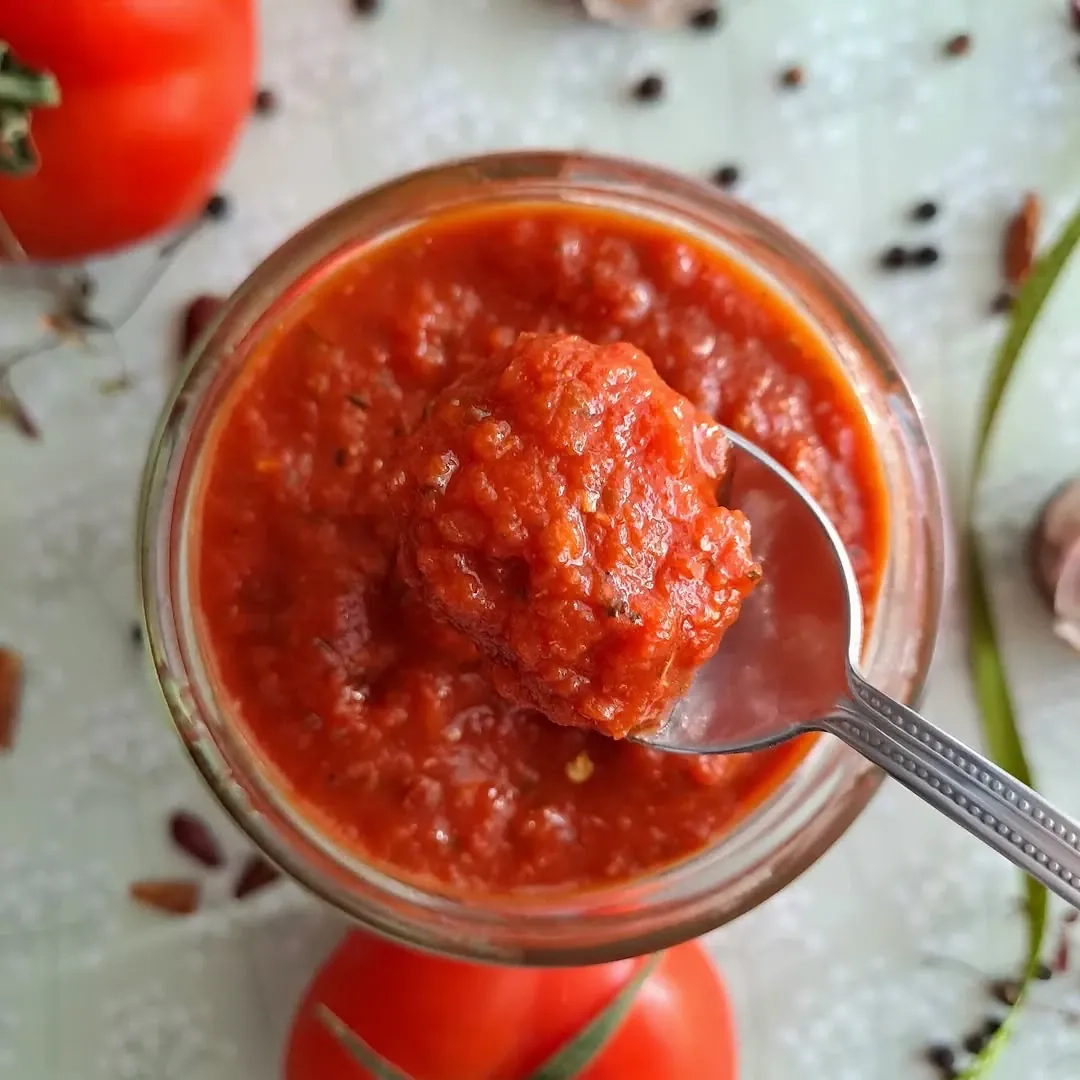 Skaniausias naminis pomidorų padažas
