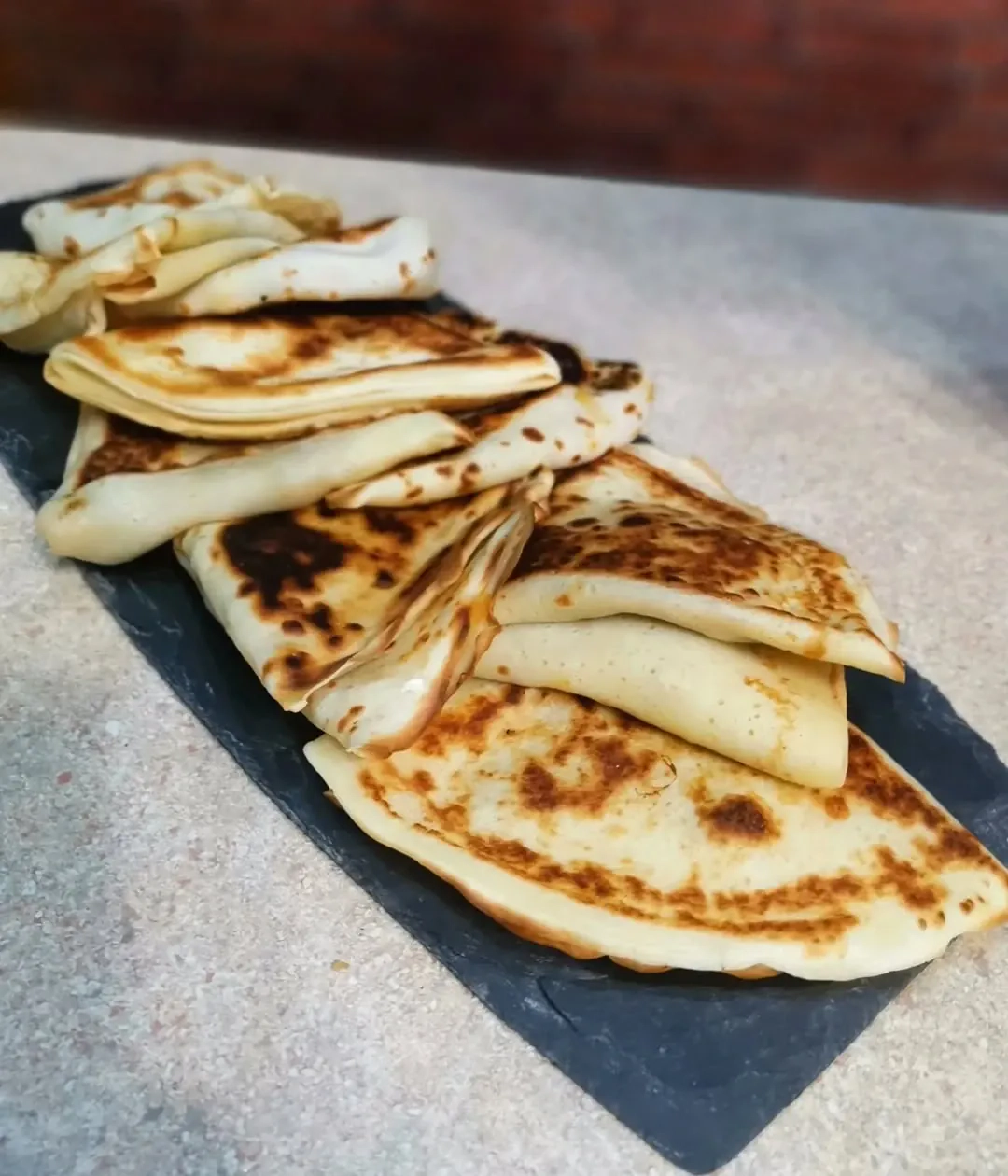 Nesaldūs fermentinio sūrio blynai