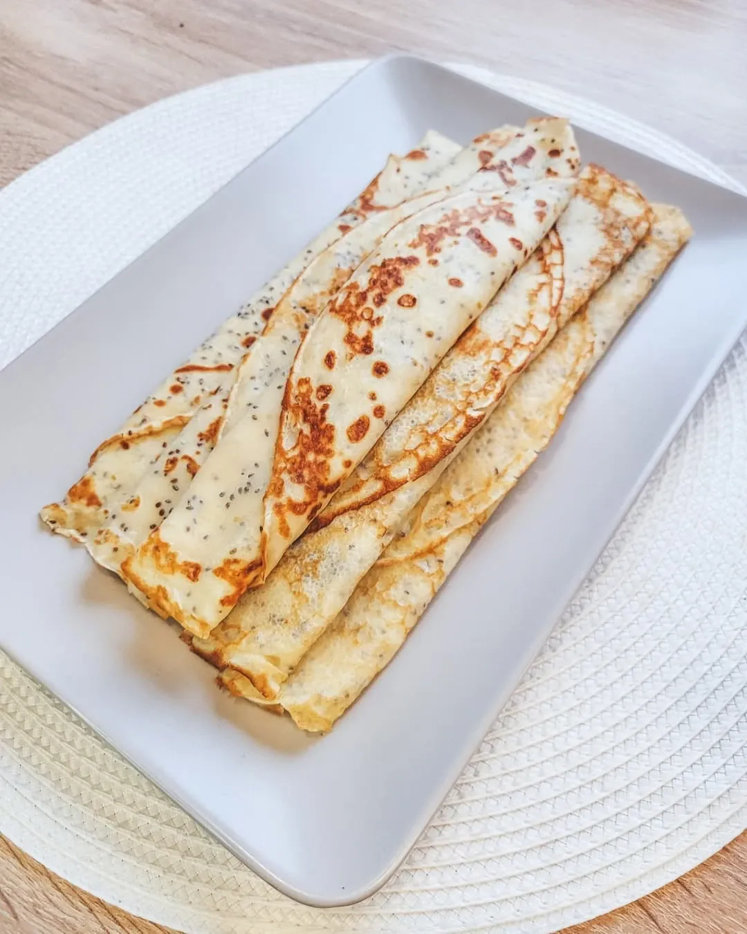 Jogurtiniai lietiniai blyneliai su čija sėklomis! 🥞