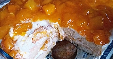 Mango siera kūka bez cepšanas ar dāmu pirkstiņiem