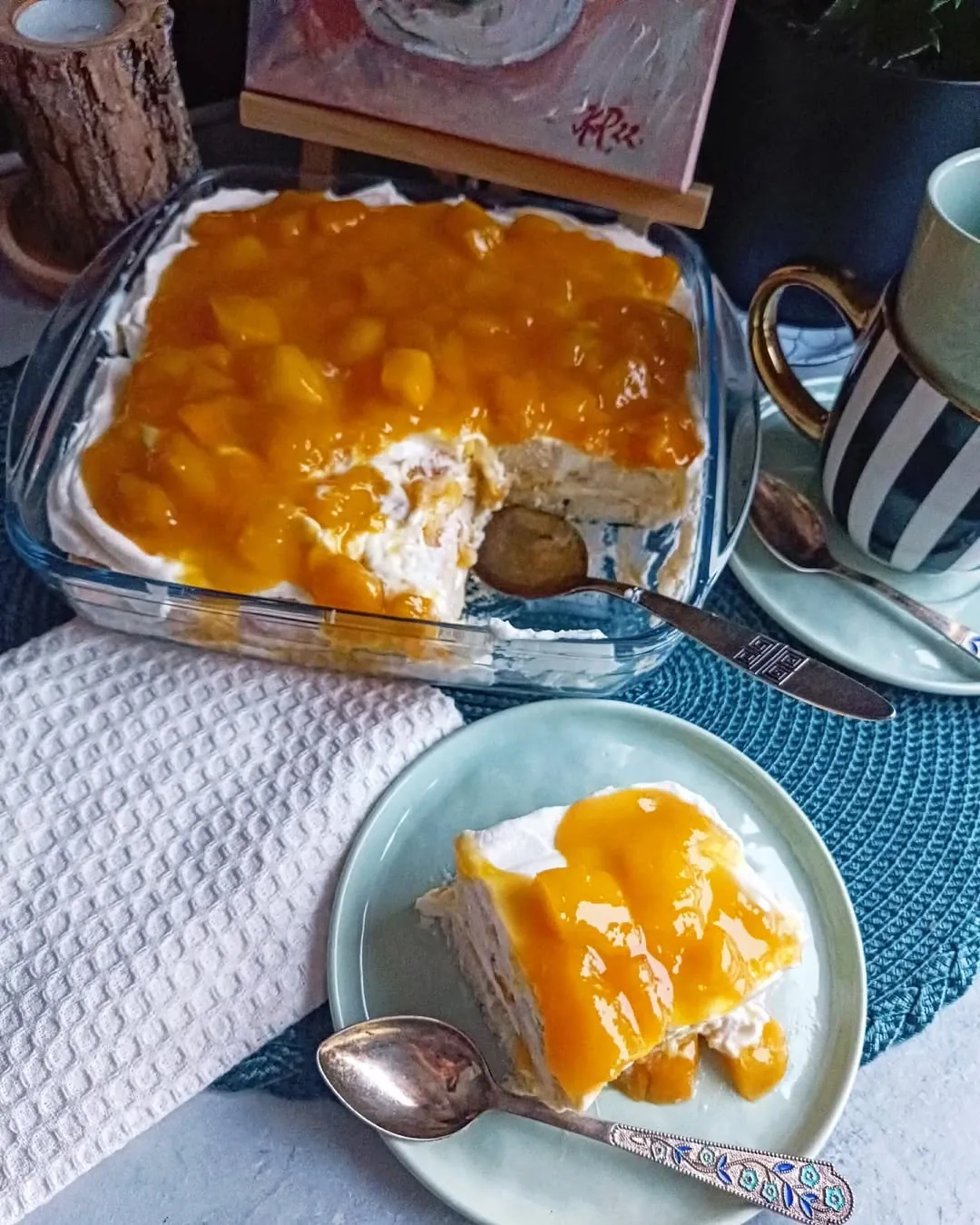 Mango siera kūka bez cepšanas ar dāmu pirkstiņiem