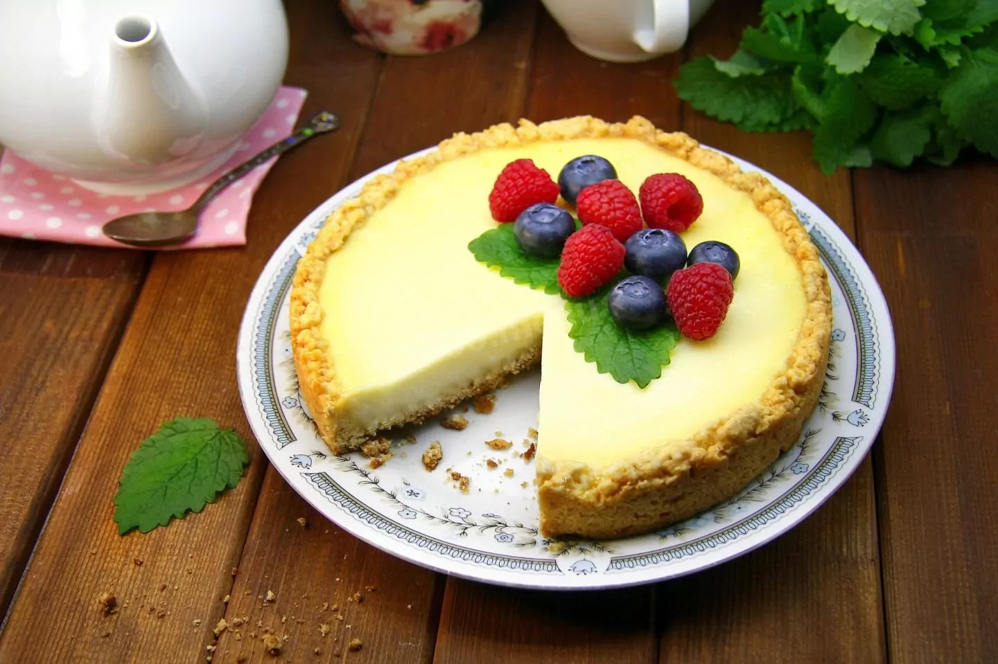 Ciasto bez pieczenia z mascarpone i śmietaną