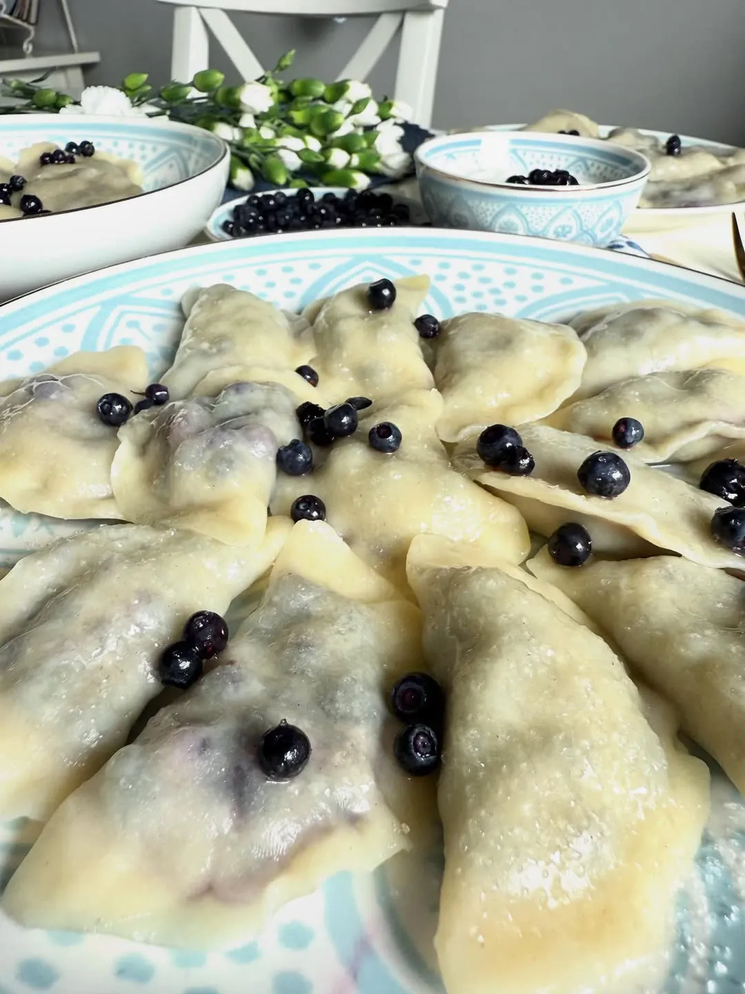 Najlepsze pierogi z jagodami na maśle