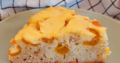 Aliču rausis ar skābā krējuma mērci